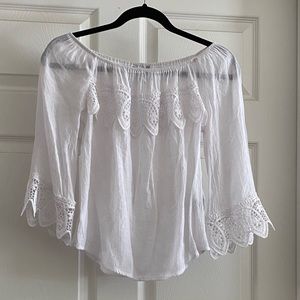 Unique Spectrum Lace Trim Sleeve Top sz PS